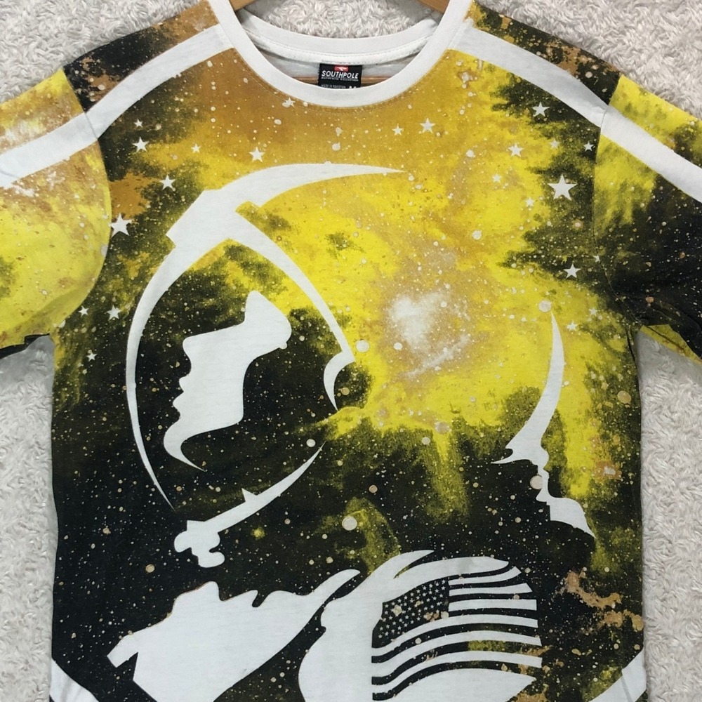 Southpole Graphic T-Shirt Astronaut‎ USA Flag Print Short Sleeve Size Medium